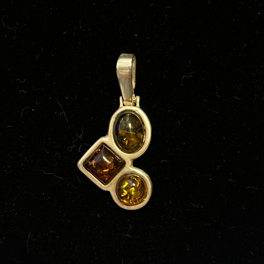 Elegant Sterling Silver Amber Pendant